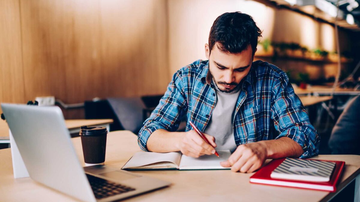 Quasi la metà dei laureati telematici avrebbe abbandonato senza la didattica digitale