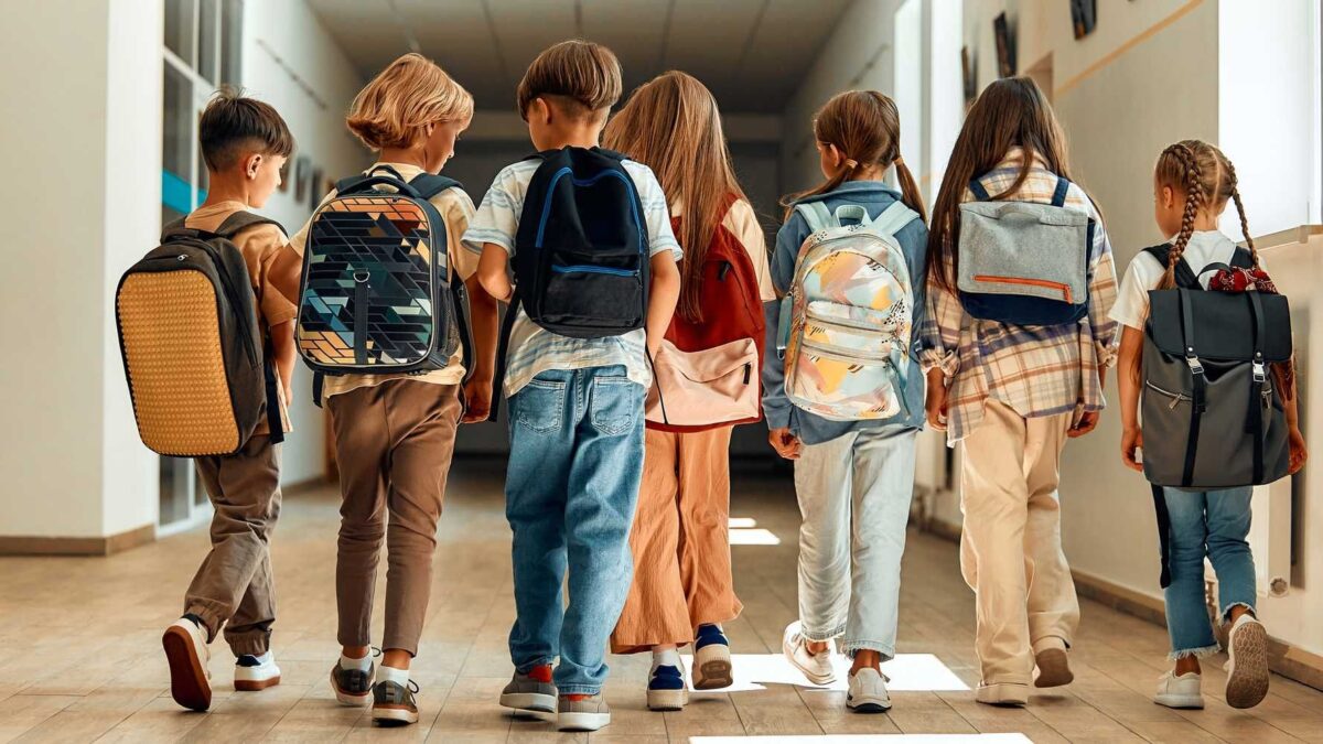 Bisogna allontanare chi abusa, non i bimbi