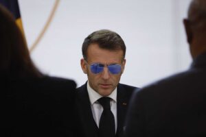 Lite Washington-Parigi sui farmaci. «Macron alza i prezzi». «Una balla»