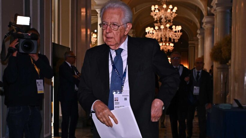 Tifavano regime, ora danno lezioni agli Usa