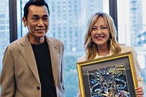 Il tributo della Meloni a Kenshiro manda in tilt gli antifa da fumetto