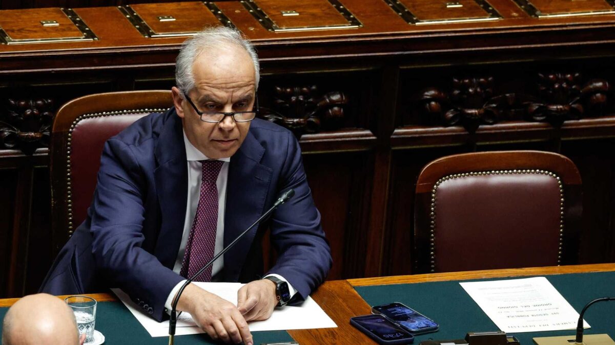 Piantedosi ordina più ispezioni nei locali