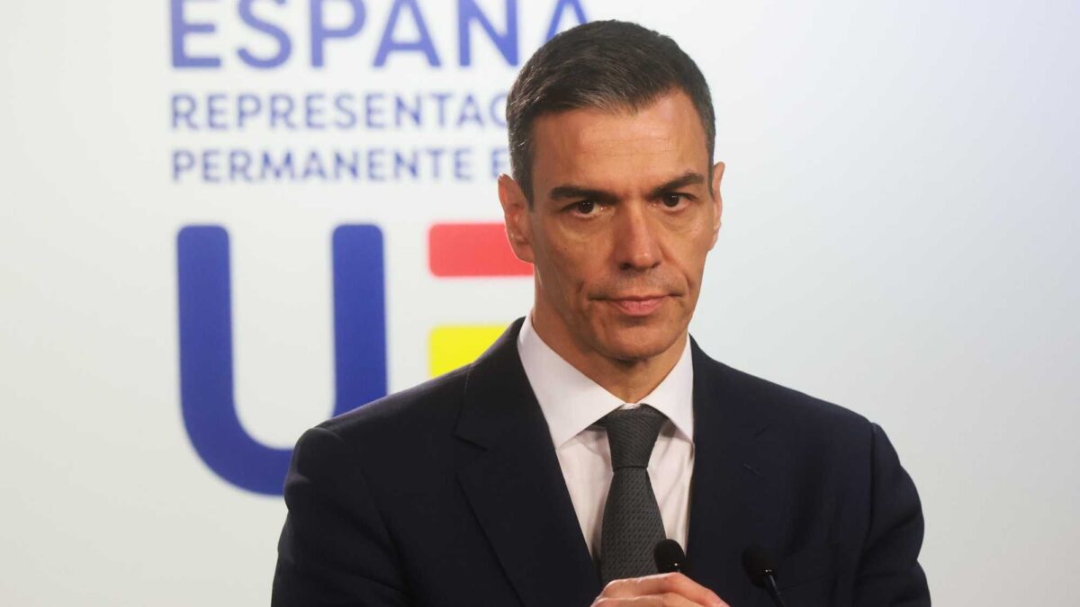 Sánchez spalanca le porte Ue agli immigrati