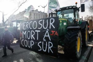 Aumentano i trattori anti Mercosur. Mozione di sfiducia contro Ursula
