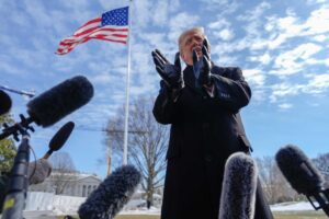 Gli effetti del disgelo in Minnesota: Walz arresta i sovversivi