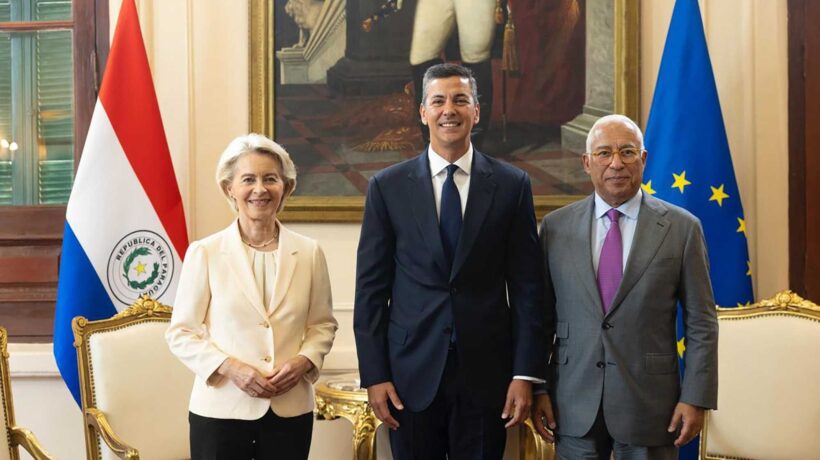 Ursula in Paraguay firma il Mercosur e sotterra la democrazia europea