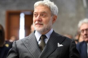 Melillo stronca la riforma della giustizia dopo una scalata sotto l’ombrello del Pd