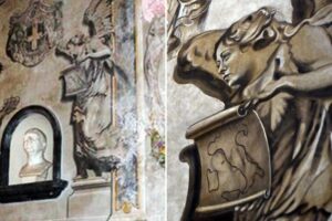 Il Pd ha le visioni: «Quell’angelo è la Meloni»