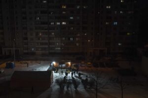 Mezza Ucraina finisce ancora al buio