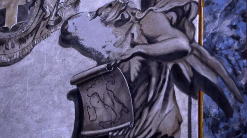 L’angelo-Meloni val bene una censura. Volto sparito per volere della… Curia