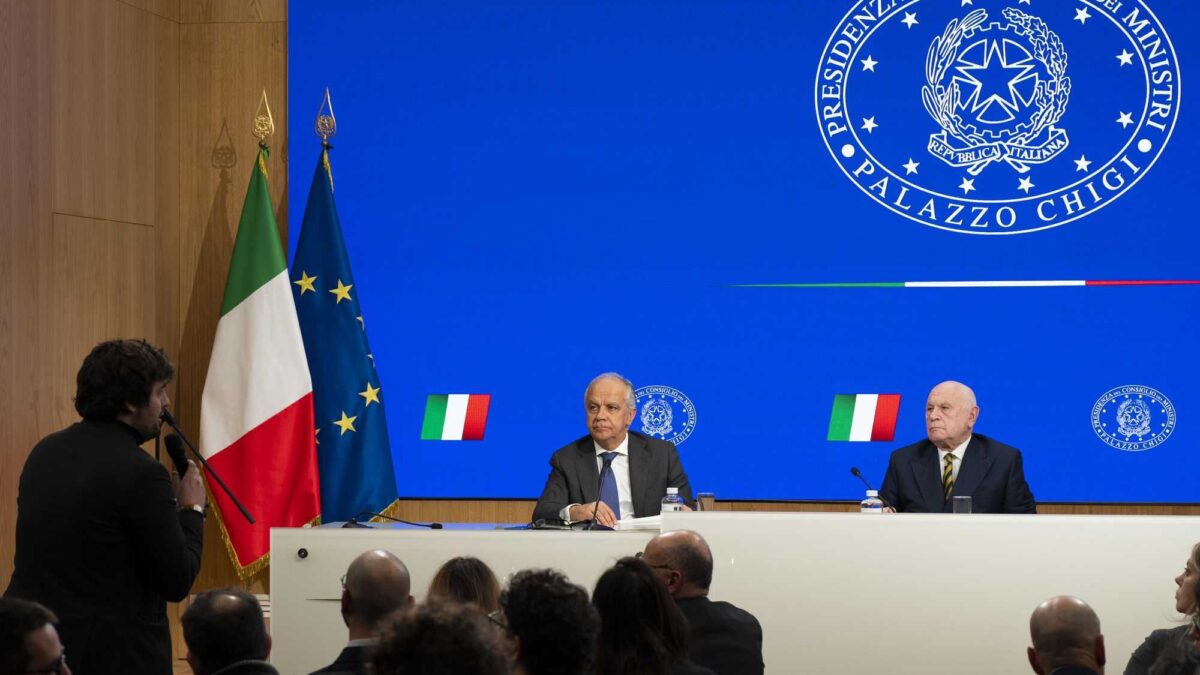 Approvato il decreto Sicurezza: ci sono «scudo» e fermo preventivo