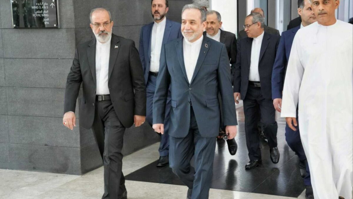 Tegola degli Usa sul petrolio iraniano