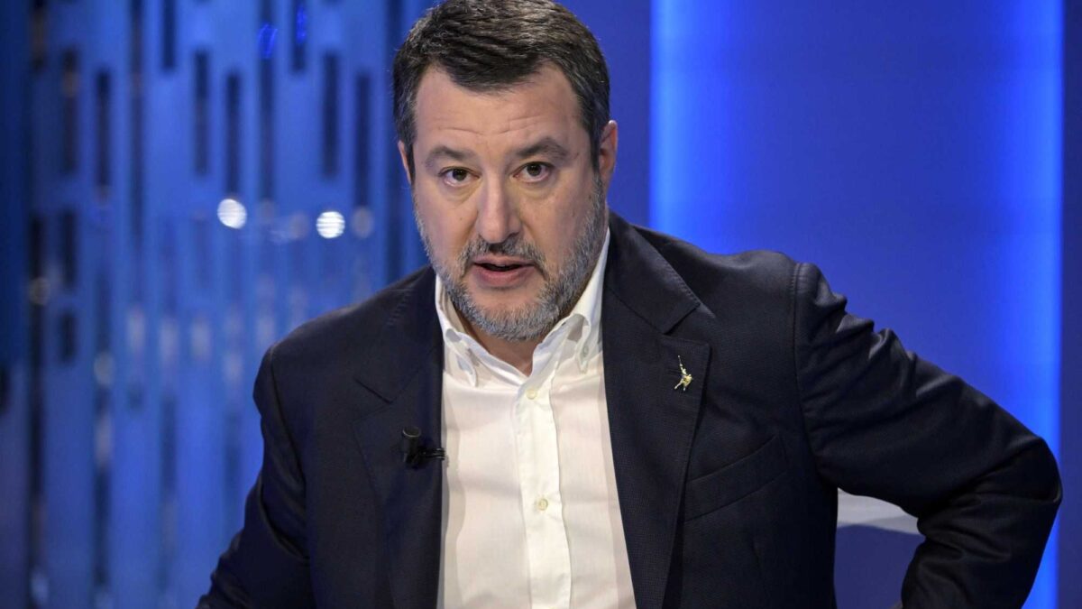 Salvini avverte: «Chi ha sabotato le ferrovie ripagherà tutti i danni»