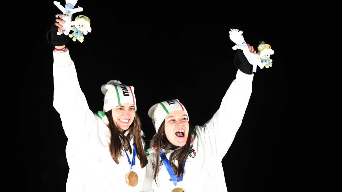 Milano-Cortina, lo slittino azzurro è nella storia: doppio oro