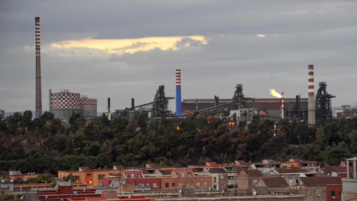 L’ex Ilva riparte, le toghe la spengono