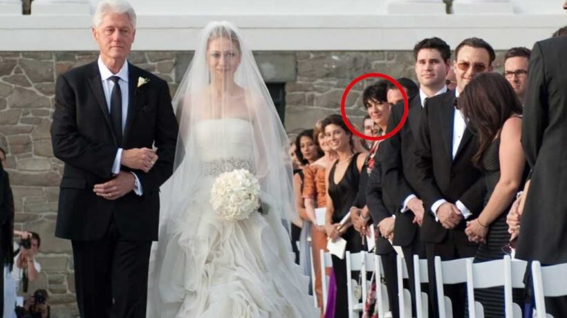 Hillary: «Mai incontrato Jeffrey». Ma la socia era alle nozze della figlia