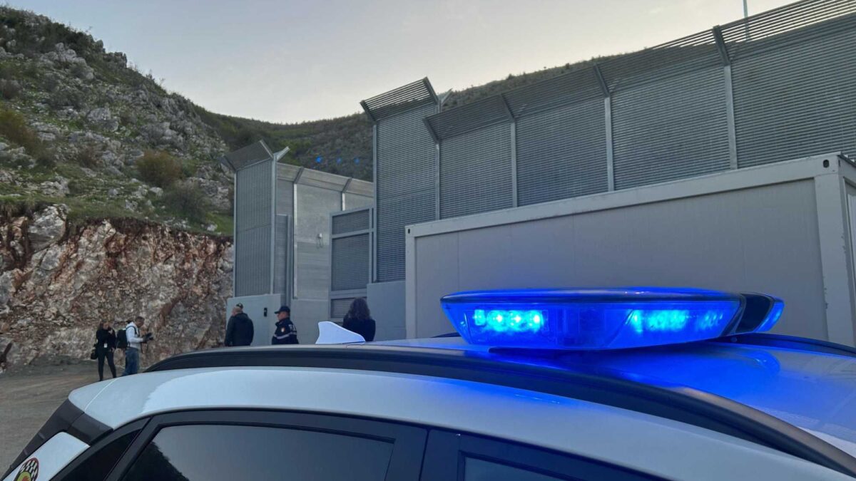 Algerino  ha commesso 23 reati. Un giudice gli dà il  risarcimento