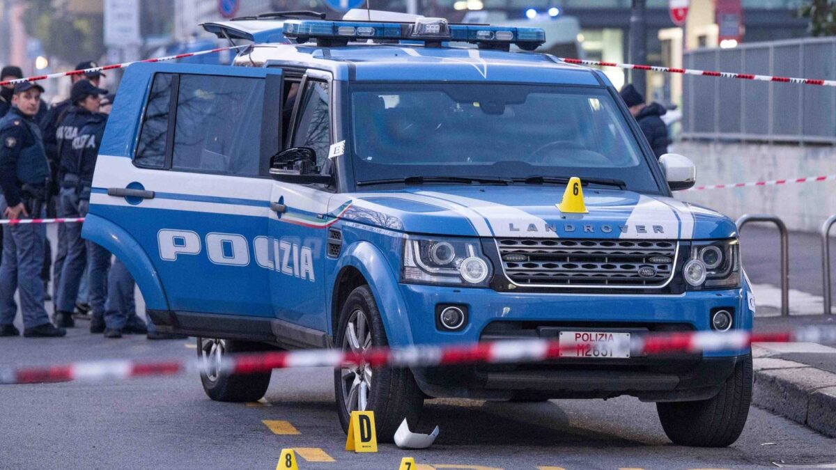 Zero sconti per l’agente che sporca la divisa