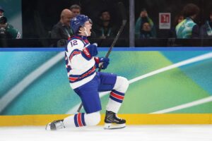 L’hockey Usa conquista l’oro dell’orgoglio Maga: beffato il Canada, rivale a 360 gradi