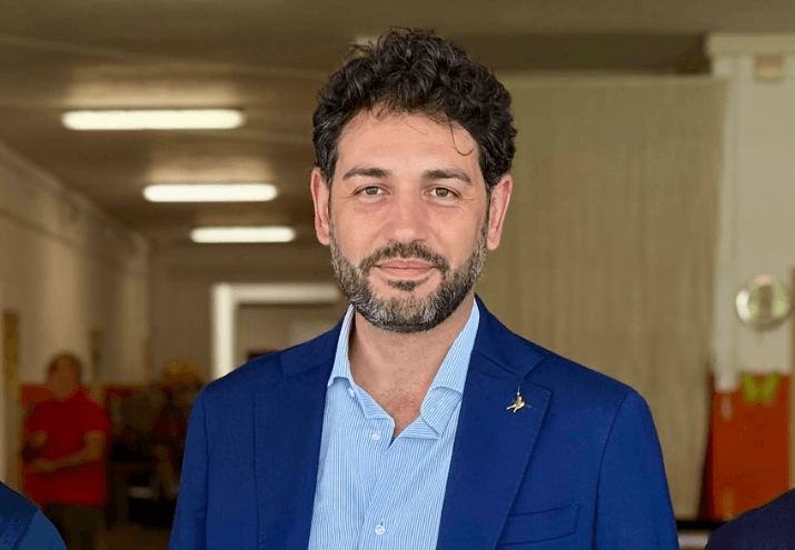 Barabotti: «Cariche pubbliche solo agli italiani»