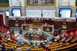 La Francia vuole punire con il carcere chi dissuade i malati dall’eutanasia