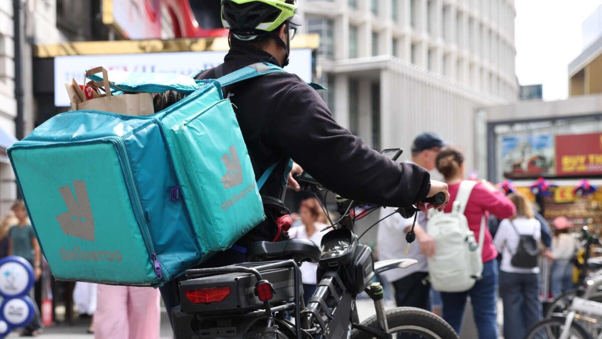 Dopo Glovo nel mirino Deliveroo, ma anche Esselunga e McDonald’s