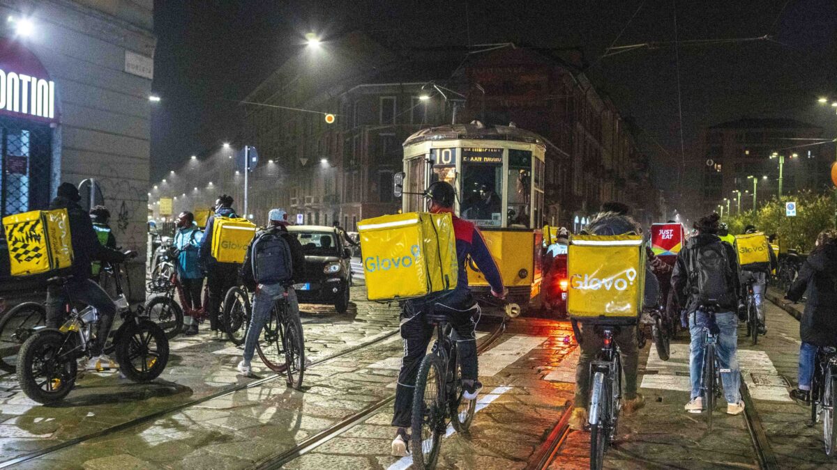 Gli ultrà dell’accoglienza si svegliano: i disperati fan comodo agli sfruttatori