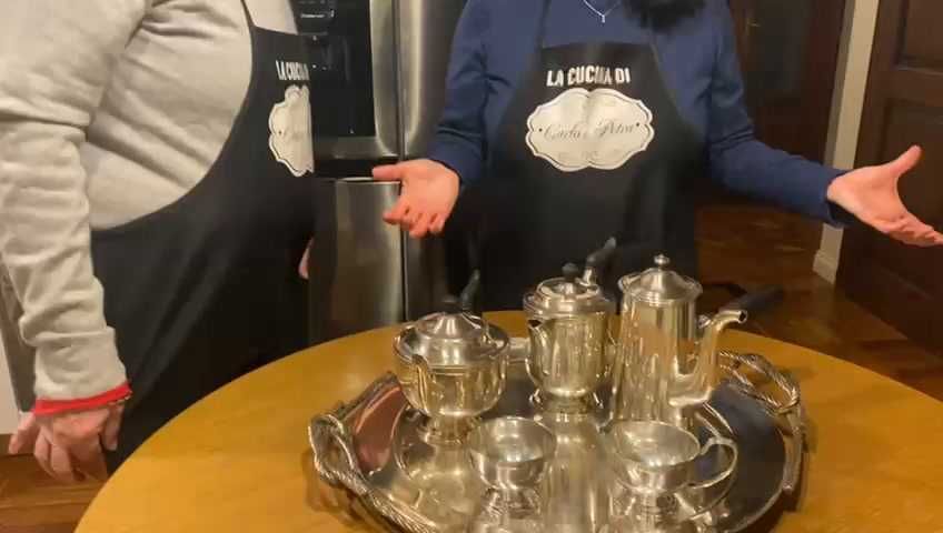 Pillole di galateo | Il tè all’italiana