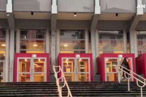 Resa dei conti nell’élite di Torino che fino a ieri ha lisciato i collettivi