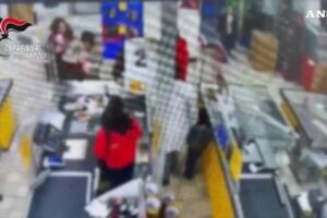 Caivano, straniero tenta di rapire un bambino: arrestato dai Carabinieri