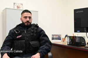 Poliziotto linciato: preso un «bravo ragazzo»