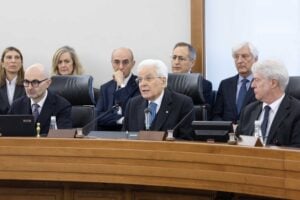 Mattarella fa da «scudo» al Csm che si spacca, ma nomina Lady Davigo