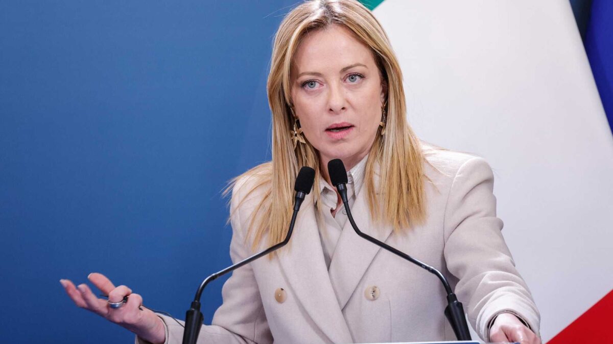 Meloni: «Lo Stato è sotto attacco. Non possiamo arretrare»