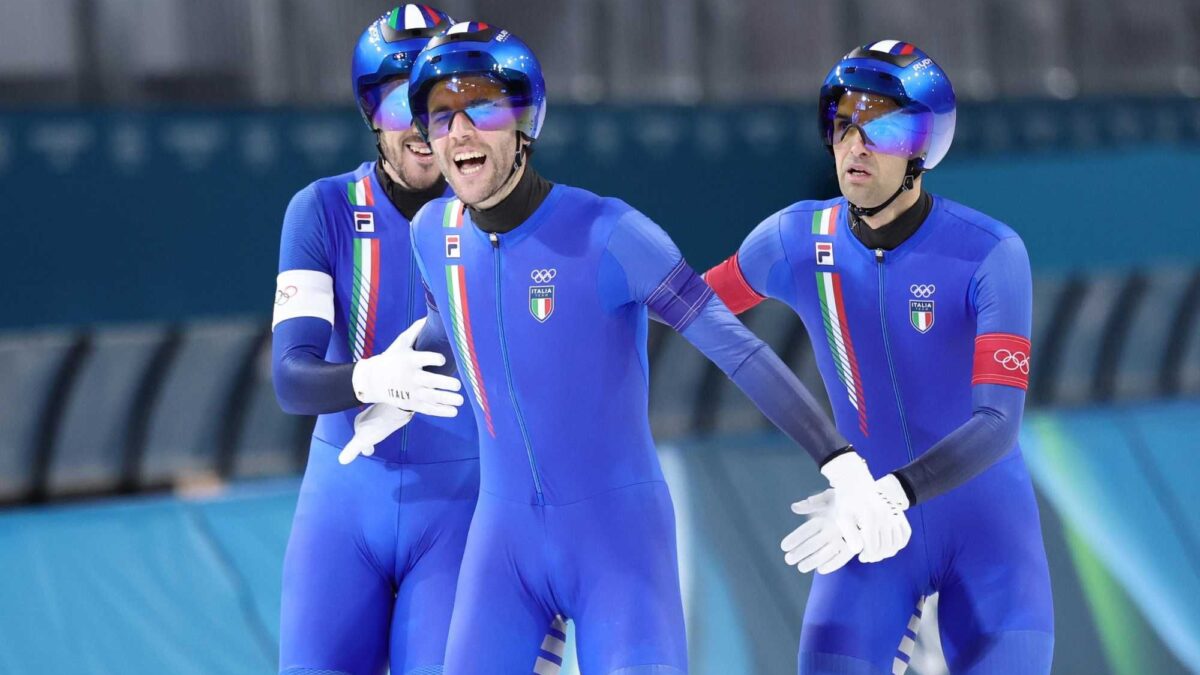 Milano-Cortina, nona sinfonia d’oro con i pattinatori-jet. Inseguimento al top 20 anni dopo Torino