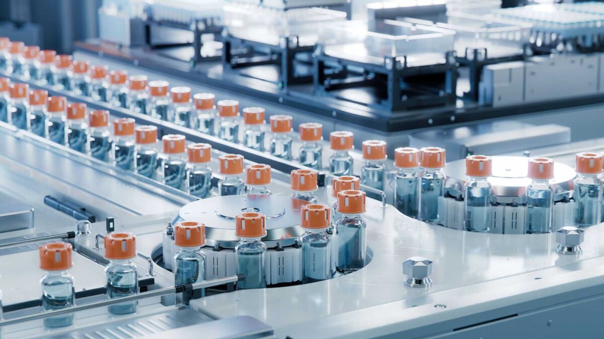 I vaccini anti Covid mRna causano «più danni di quanto la gente pensi»