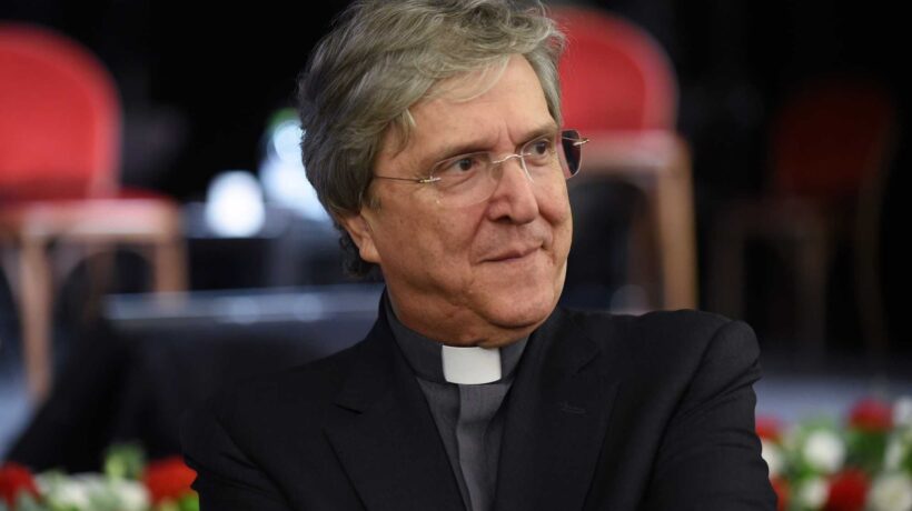I vescovi tornano a predicare il No. Il vice di Zuppi «sposa» la toga rossa