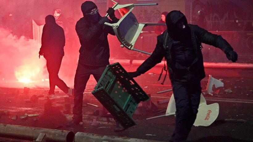 «A Torino c’è stata una guerriglia». Ma i tre arrestati sono già a casa