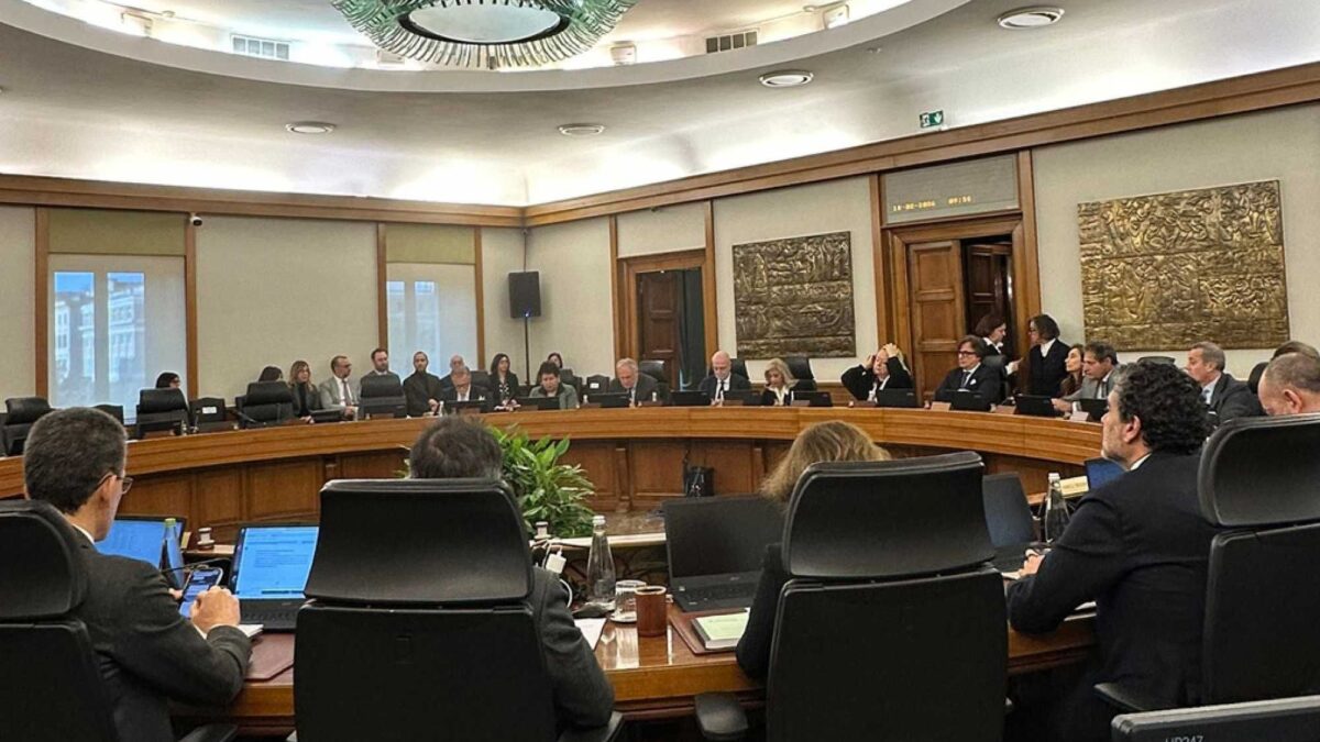 Il Consiglio superiore si comporta come un sindacato forzando la Carta