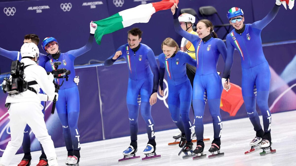 Milano-Cortina, lo short track ci porta un altro oro. Fontana eterna: 20 anni di successi