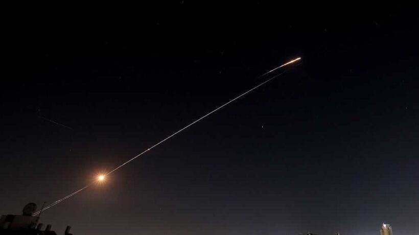 Israele chiude i luoghi di preghiera. Dubai ancora sotto tiro si spopola