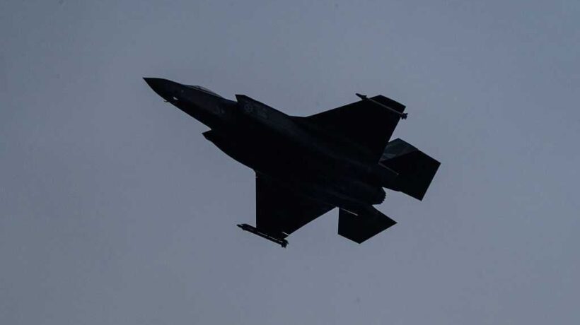Ombre russe dietro l’F-35 centrato