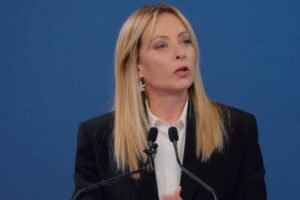Meloni: «Ora stop Ets». L’Ue dorme… Dl Bollette già obsoleto per la crisi