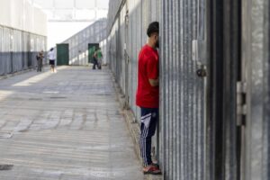 Ravenna, tre medici sospesi 10 mesi per i falsi certificati antirimpatrio