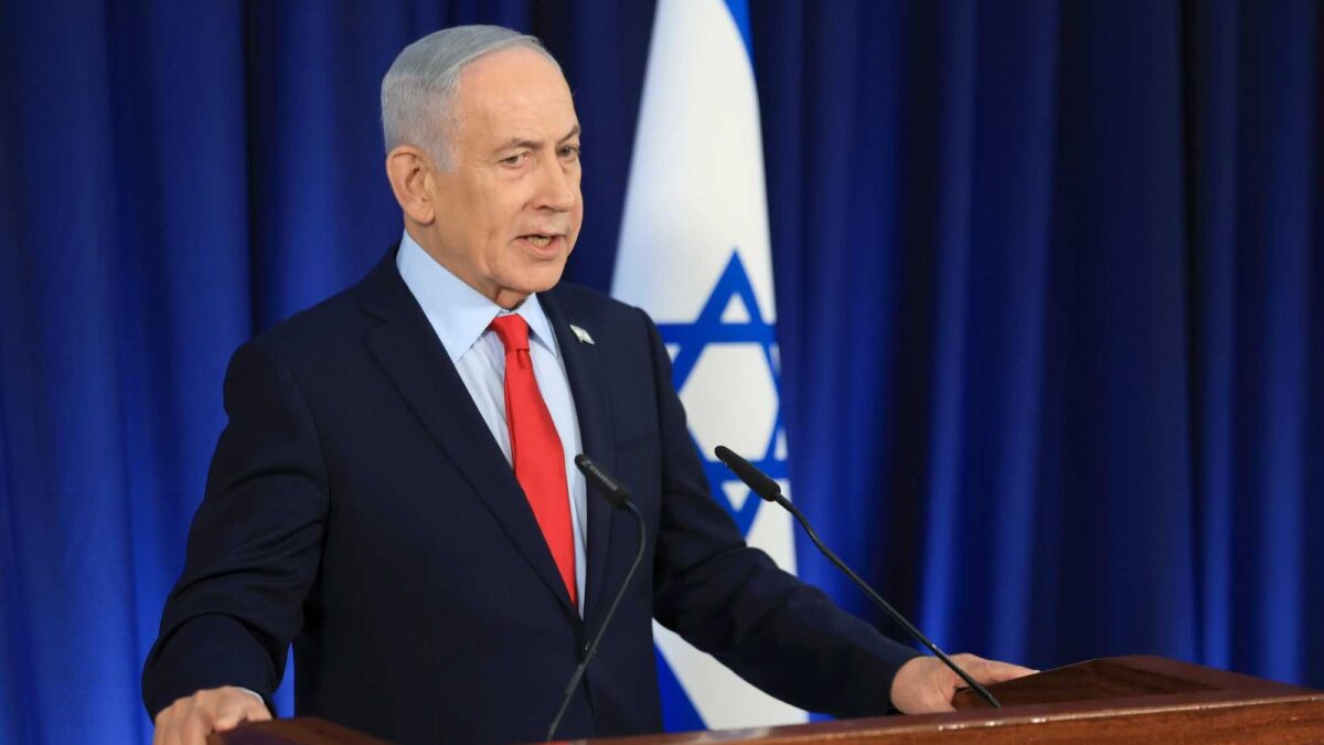 Netanyahu (per ora) si accoda a Trump: «La pace tutelerà i nostri interessi»
