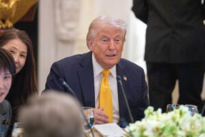 Ultimatum e offerte tra Usa e Iran. Donald crea un team per negoziare