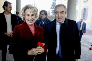 Forza Italia cambia al Senato, Gasparri si dimette da capogruppo