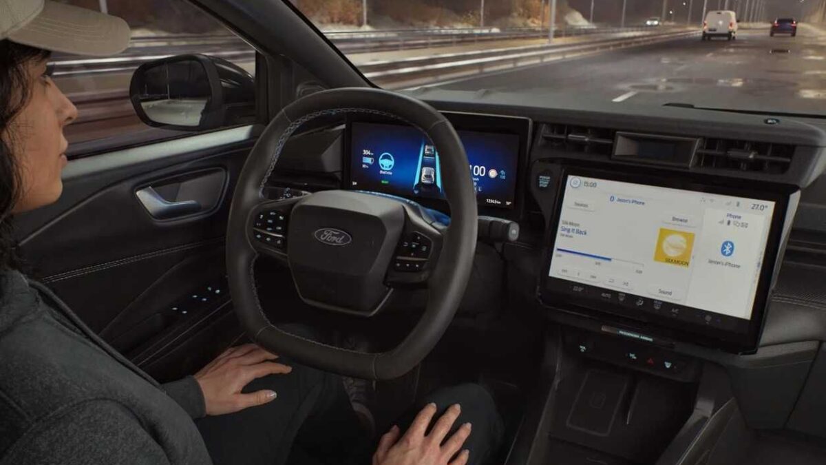 Guida assistita, Ford estende il BlueCruise a Kuga e Puma