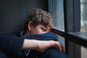 Decenni di abusi sui bimbi non sono un caso