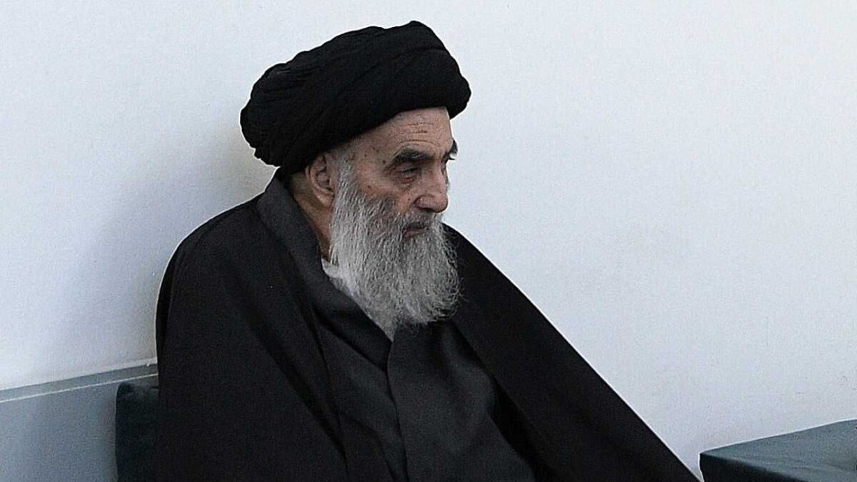 L’ayatollah iracheno arringa gli sciiti. «È obbligatorio difendere l’Iran»
