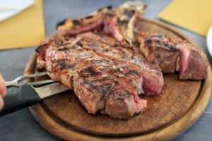 Passa la legge: le bistecche sono solo di carne